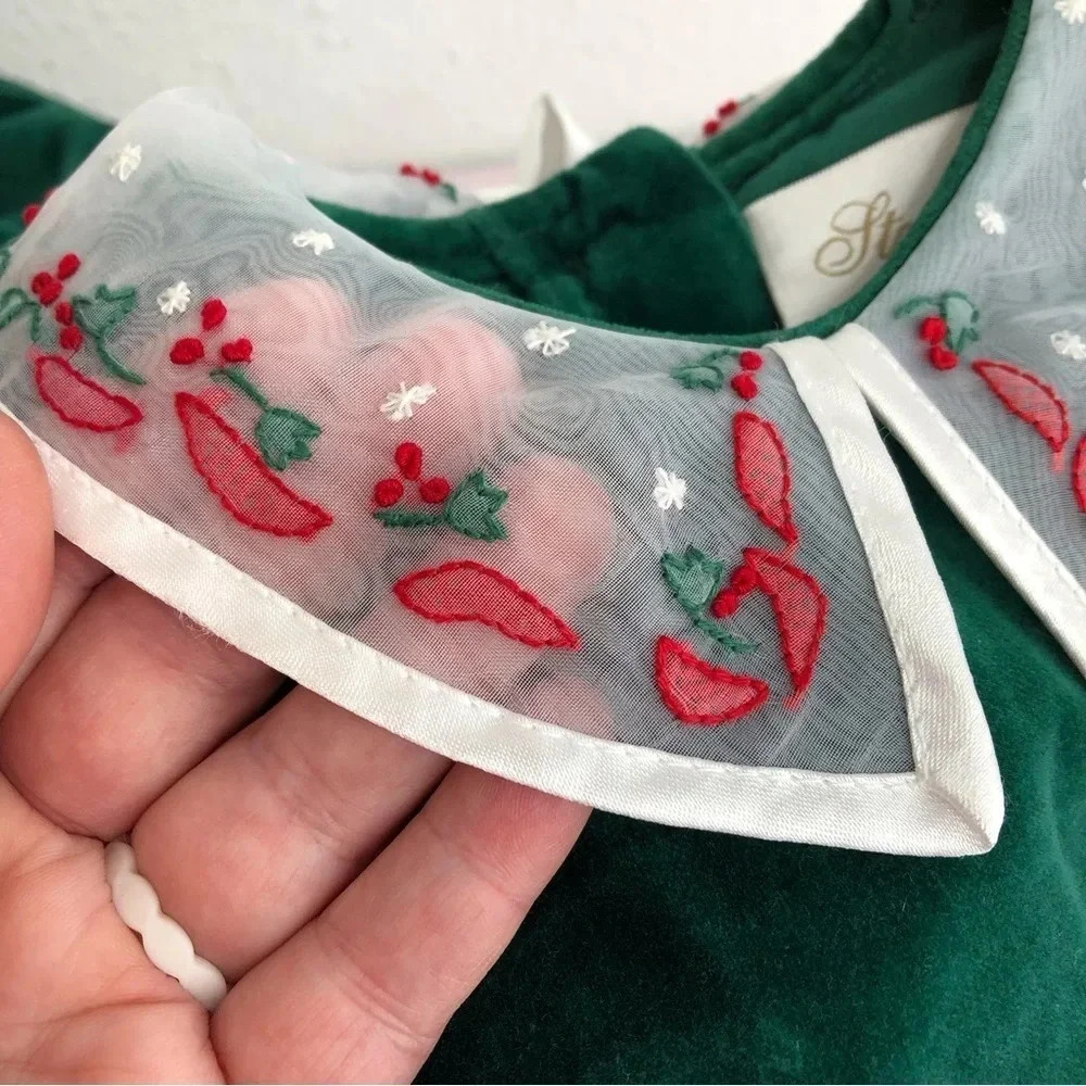 Strasburg Christmas dress green velvet, embroidered collar & satin sash 6 month - Picture 4 of 11